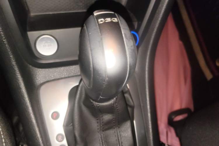 Used Volkswagen Sharan 2018 380TSI Comfort Edition 7-Seater Gear Lever