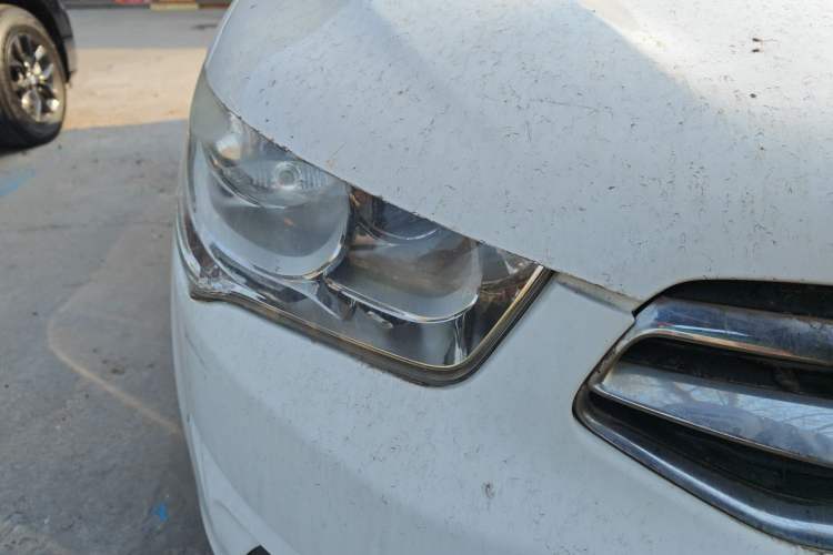 Used Citroen Elysee 2015 Zhishang Edition 1.6L Manual Fashion Model