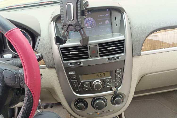 Used Buick Excelle 2015 1.5L Automatic Classic Model
