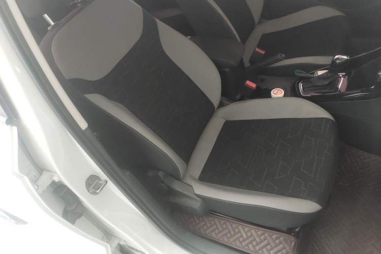 Used Jetta VS5 2021 280TSI Automatic Trend Edition Right Front Seat