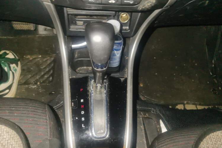 Used Honda Crider 2016 1.8L CVT Luxury Edition Gear Lever