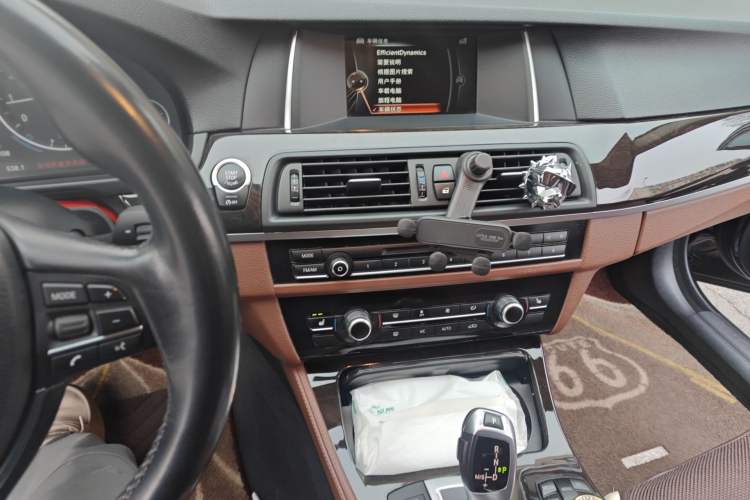 Used BMW 5 Series 2017 525Li Leading Model Audio And AC Panel