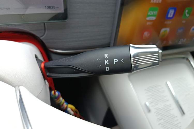 Used VOYAH COURAGE 2025 Model Rear-Drive Qiankun Edition Gear Lever