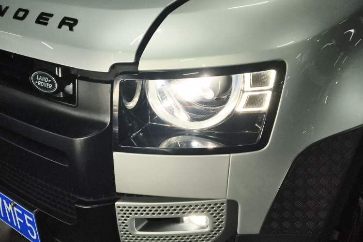 Used Land Rover Defender 2020 110 P400 Dark Special Edition Left Front Headlight