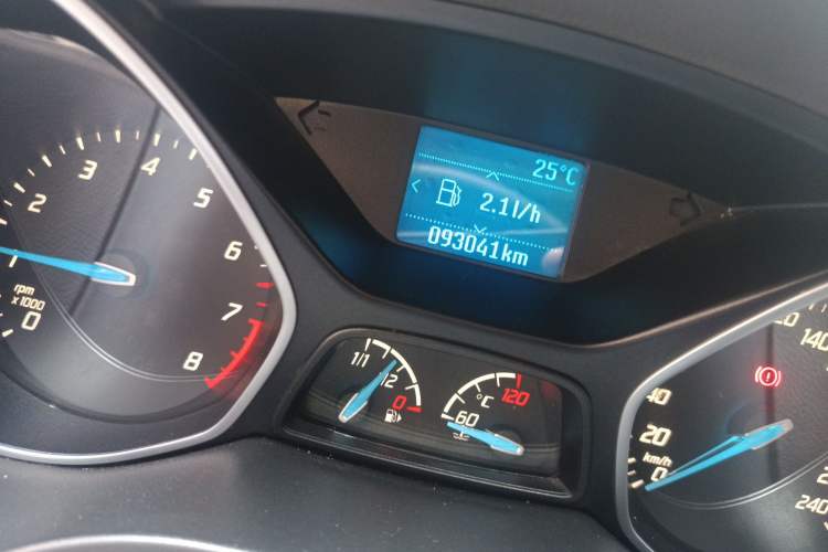 Used Ford Focus 2012 Hatchback 1.6L Manual Fashion Edition