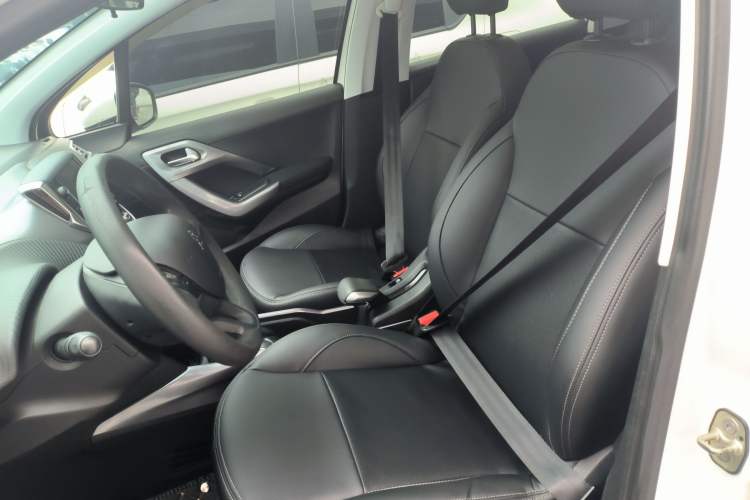 Used Peugeot 2008 2014 1.6L Automatic Fashion Edition
