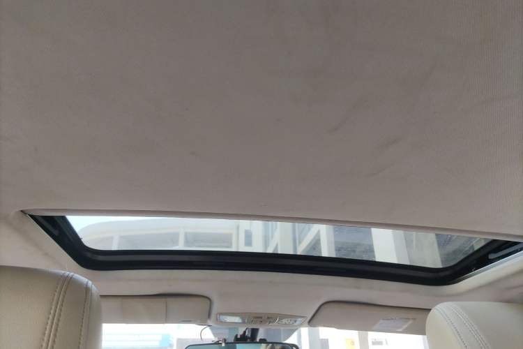 Used Bestune B50 2013 1.6L automatic luxury version
