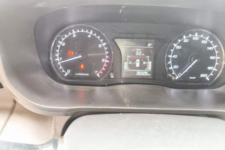 Used CHANGAN OSHAN X70A 2020 1.5L Manual Base Version Odometer Close Up