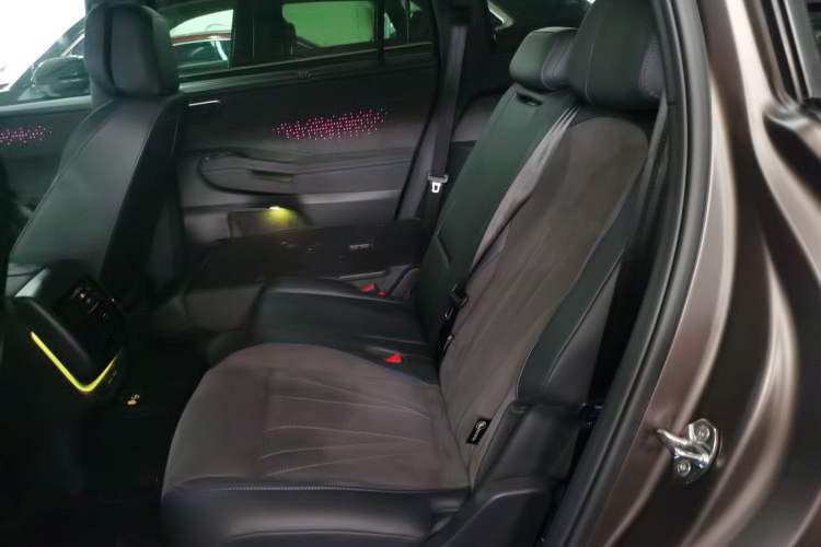 Used Volkswagen Teramont 2025 Tiguan Pro 450TSI Four-Wheel Drive Summit Edition
