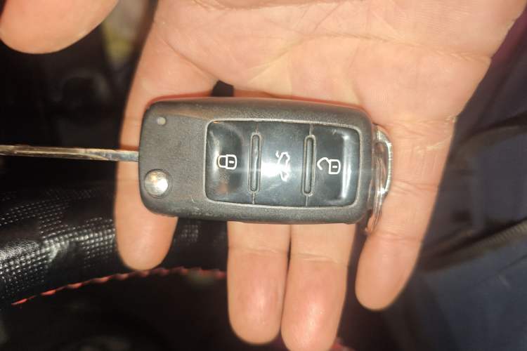 Used Volkswagen Polo 2014 1.6L Automatic Comfort Edition
