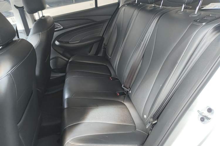 Used Roewe i5 2020 1.5L Automatic 4G Connect Luxury Flagship Edition