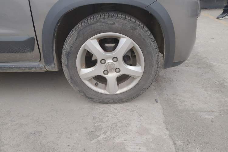 Used Suzuki Wagon R X5 2013 Cruise Edition 1.4L VVT Standard Model Right Front Wheel Hub