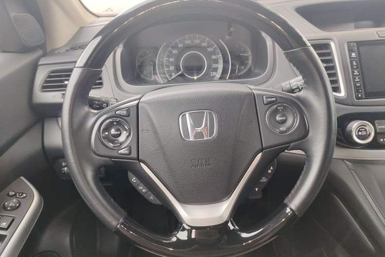 Used Honda CR-V 2015 2.4L two-wheel drive luxury version