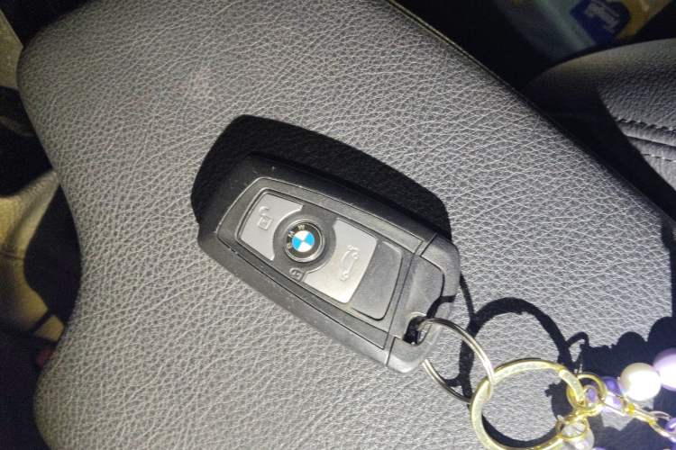 Used BMW 3 Series 2017 318Li Fashion Model
