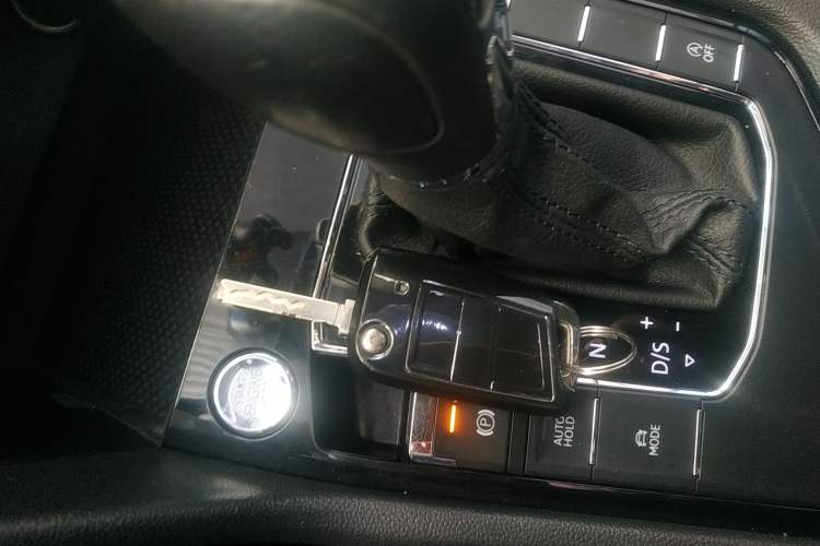 Used Volkswagen Tharu 2019 280TSI Two-Wheel Drive Luxury Version China VI Standard Vehicle Key