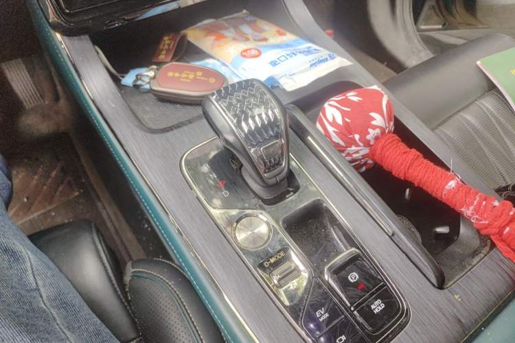 Used GAC Trumpchi GS8 2022 Dual-Engine Series 2.0TM Two-Wheel Drive Prestige Edition (7 Seats)
