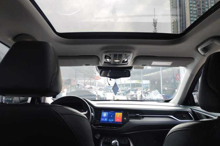 Used Haval F7 2020 2.0T All-Wheel Drive iJoy Headliner