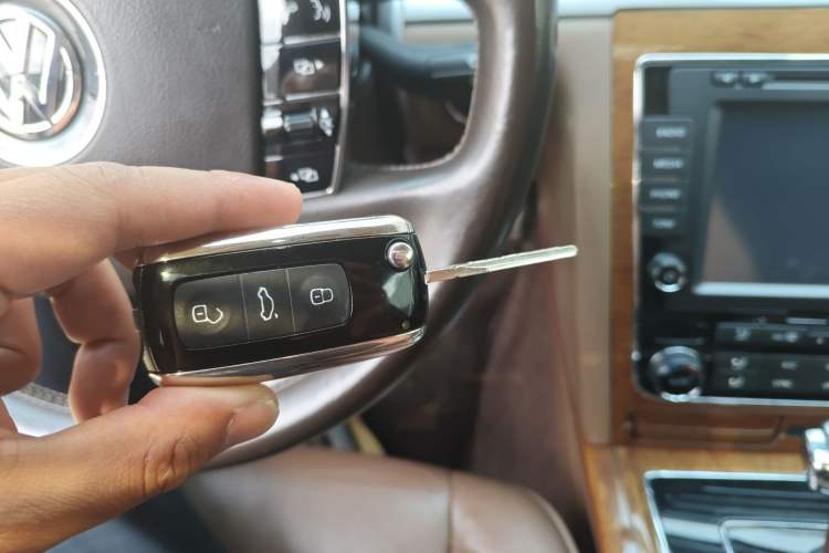 Used Volkswagen Phaeton 2014 3.0L Business Model Vehicle Key