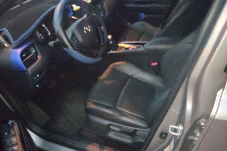 Used Toyota IZOA 2018 2.0L Yichi Edition China V Standard