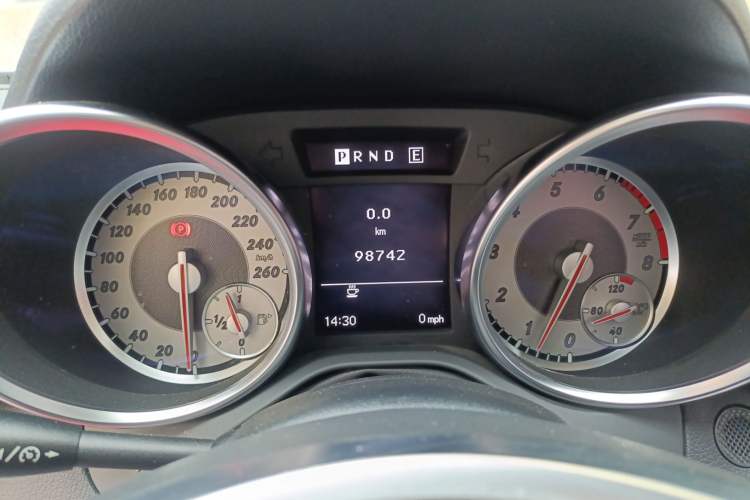 Used Mercedes-Benz SLK-Class 2011 SLK 200 Fashion Model