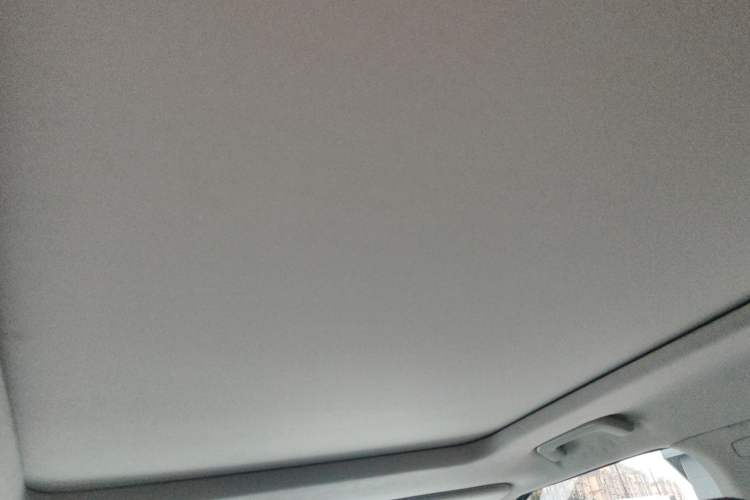 Used iCAR 03 2024 472km Four-Wheel Drive Long-Range Version Headliner