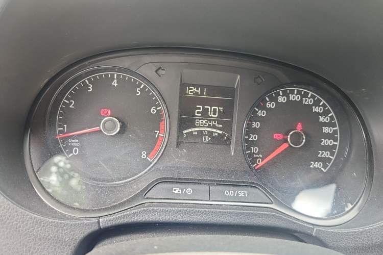 Used Volkswagen Polo 2016 1.4L Manual Fashion Model
