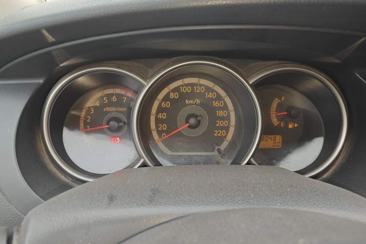 Used Nissan Livina 2008 JINRUI 1.6L Manual Standard Edition Instrument Cluster