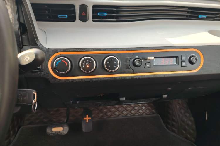 Used Wuling Hongguang MINIEV 2020 Lite Version Lithium Iron Phosphate
