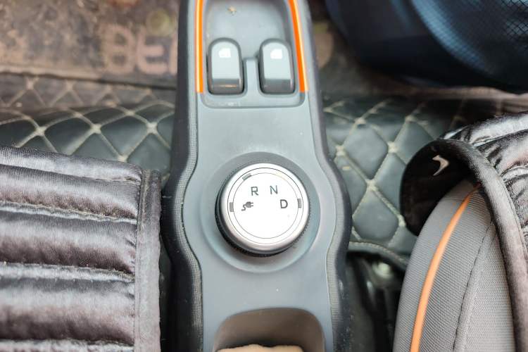 Used Baojun E100 2020 305KM Smart Drive Version Gear Lever