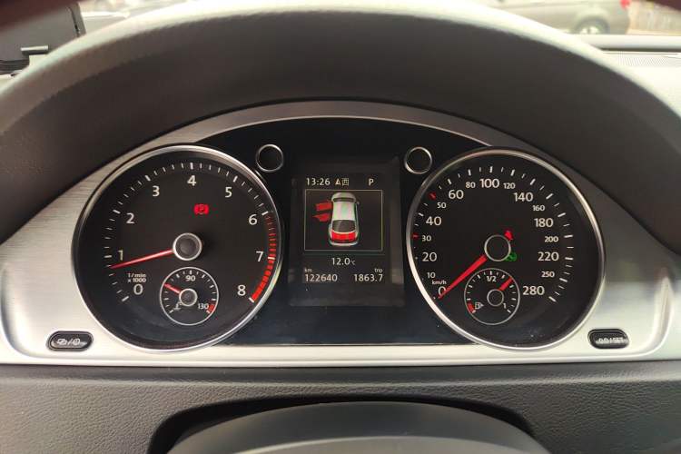 Used Volkswagen FAW-Volkswagen CC 2013 2.0 TSI Luxury Model Instrument Cluster