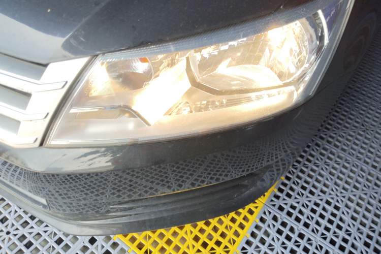 Used Volkswagen Santana 2015 1.6L Manual Fashion Edition Left Front Headlight