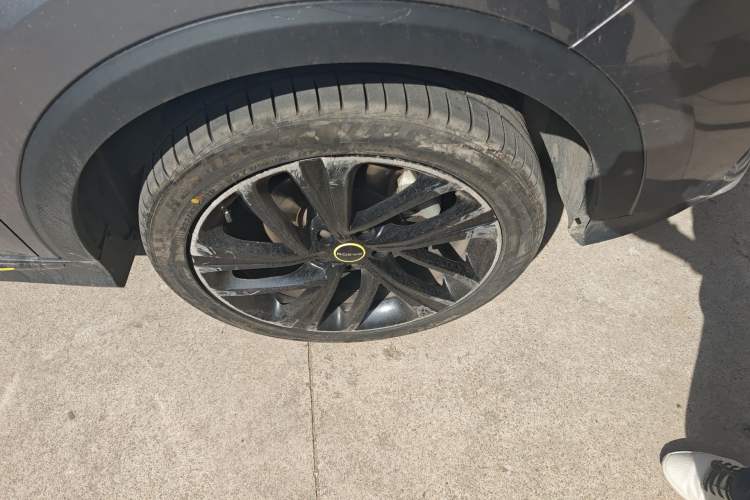 Used Roewe RX5 2020 PLUS 300TGI Automatic Ali National Style Luxury Edition Right Front Wheel Hub