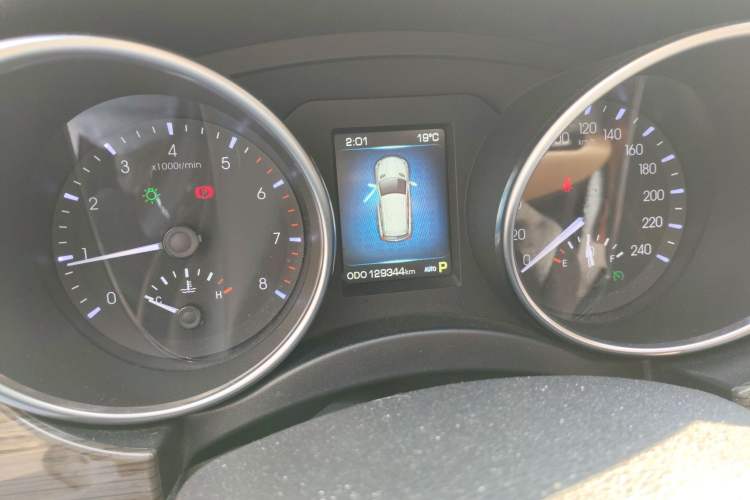 Used Haval H9 2016 2.0T Four-Wheel Drive Elite Version 7 Seats