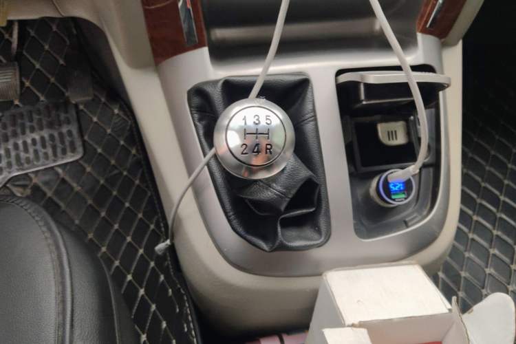 Used Jinbei Grace 2016 2.0L Classic Edition Standard Model Long Wheelbase 9 Seats
