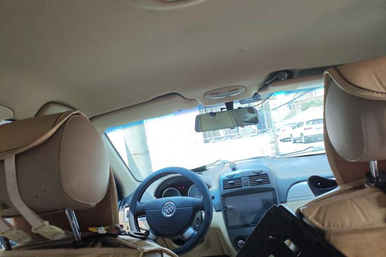 Used Buick Excelle 2013 1.5L Automatic Classic Model
