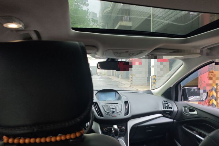 Used Ford Kuga 2013 1.6L GTDi Two-Wheel-Drive Trend Model Headliner