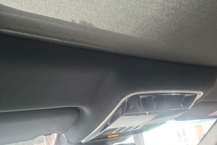 Used Land Rover Range Velar 2024 Dynamic SE Headliner