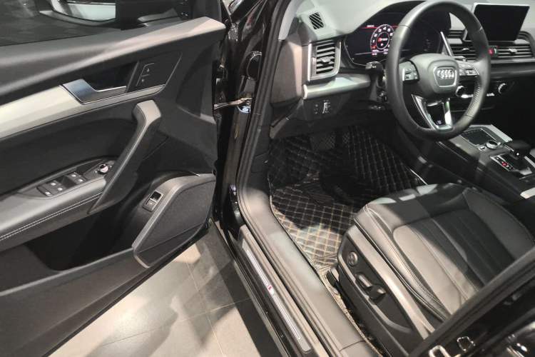 Used Audi Q5L 2020 Updated 40 TFSI Prestige Fashion Edition