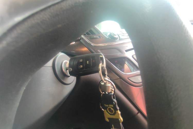 Used Buick Regal 2015 1.6T Leading Technology Model Vehicle Key