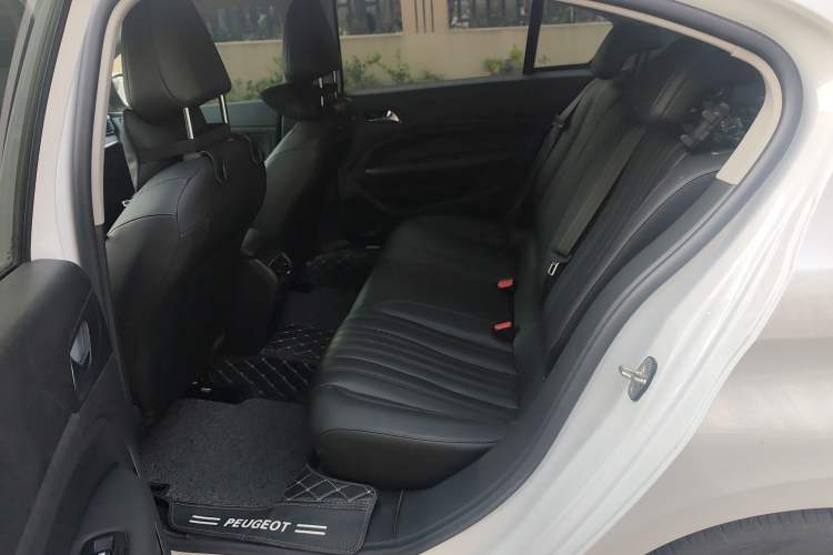 Used Peugeot 408 2022 1.6T Light-Chasing Edition
