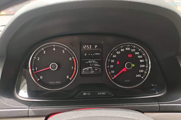 Used Volkswagen Lavida 2013 1.4TSI DSG Comfort Edition Instrument Cluster