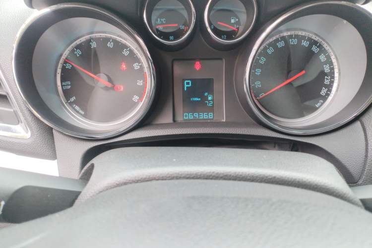 Used Buick Encore 2015 1.4T Automatic Two-Wheel Drive Urban Elite Version