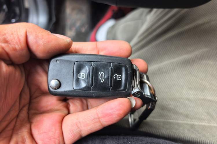 Used Volkswagen Lavida 2017 1.6L Automatic Comfort Edition Vehicle Key