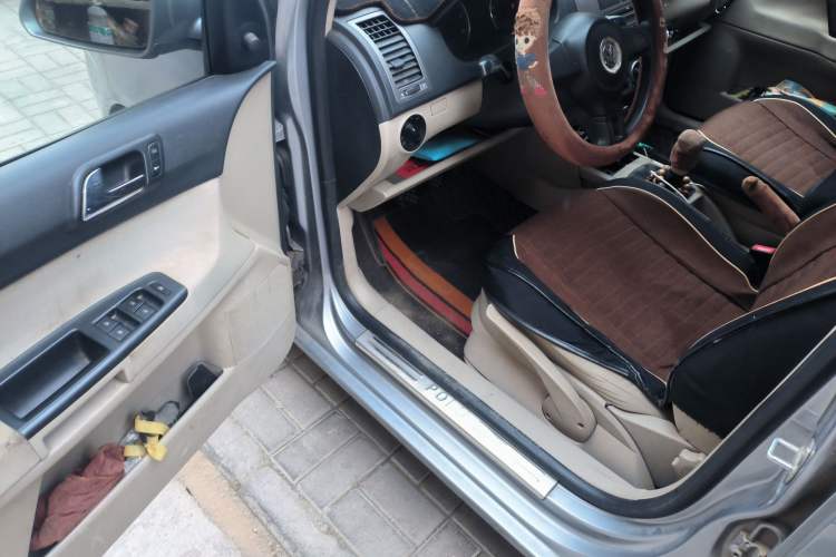 Used Volkswagen Polo 2011 Jingqu 1.4L Manual Shishang Edition Driver Seat