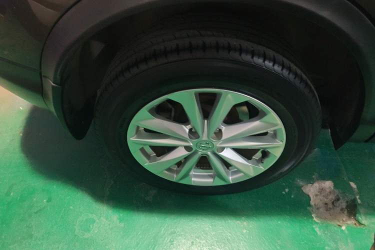 Used Nissan Qashqai 2016 2.0L CVT Elite Edition Right Rear Wheel Hub