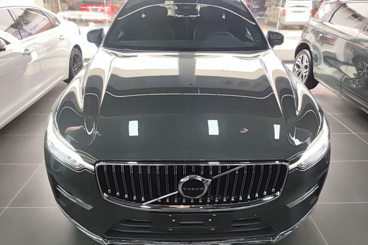 Used Volvo XC60 2022 B5 4x4 Zhiyi Luxury Edition
