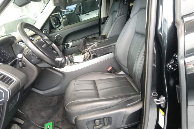 Used Land Rover Range Sport 2021 3.0 L6 SE
