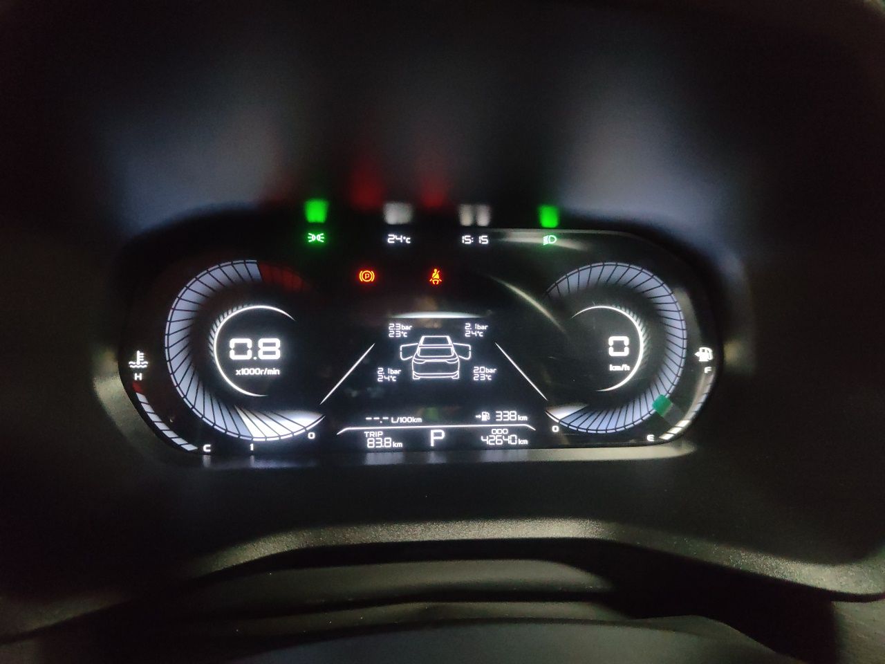 Geely Auto Emgrand 2022 4th Generation 1.5L CVT Luxury Model - Premium — снимка 11