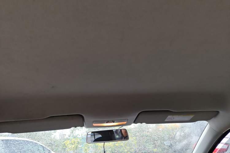 Used Volkswagen Santana 2015 1.6L Manual Fashion Edition