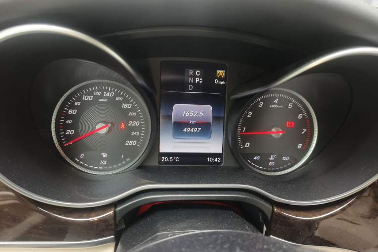 Used Mercedes-Benz V-Class 2016 V 260 L Prestige Extended Edition Instrument Cluster